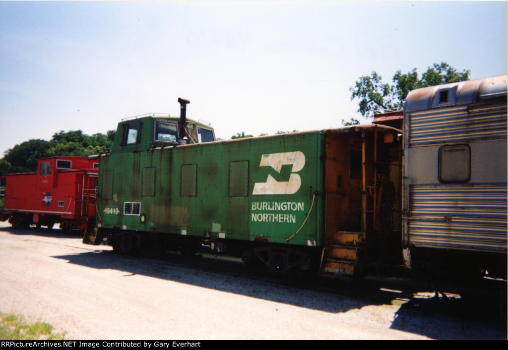 BN Caboose #10410